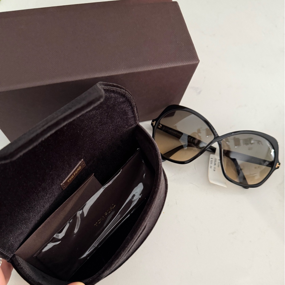 TOM FORD ROSEMIN 01B Butterfly Sunglasses NWT ~ Retails for $520 - Picture 4 of 13